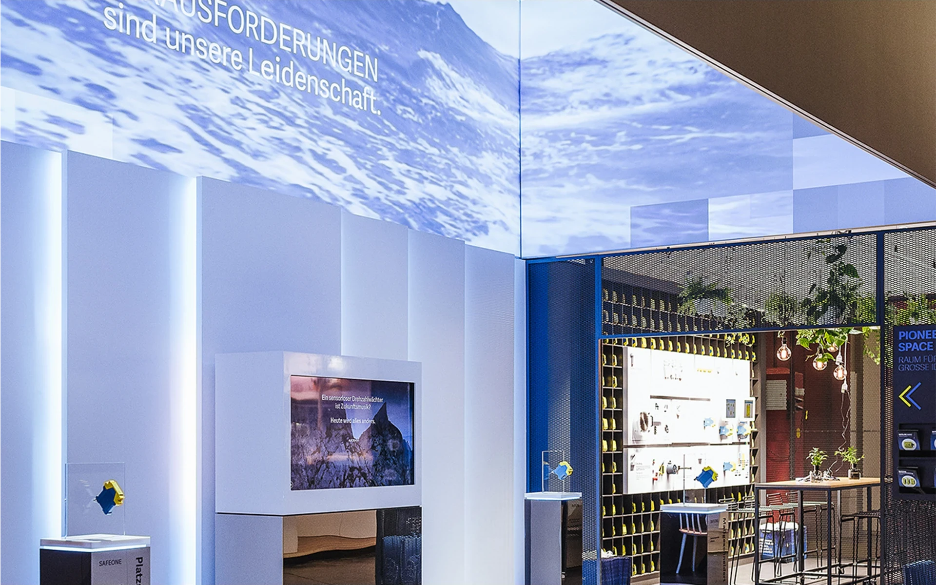 xzy - DINA - Exhibition Stand